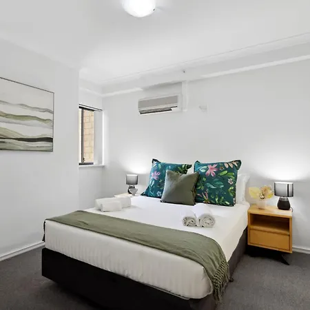 Cozy City Apartment With Stunning Views And Ameni Perth Exterior photo
