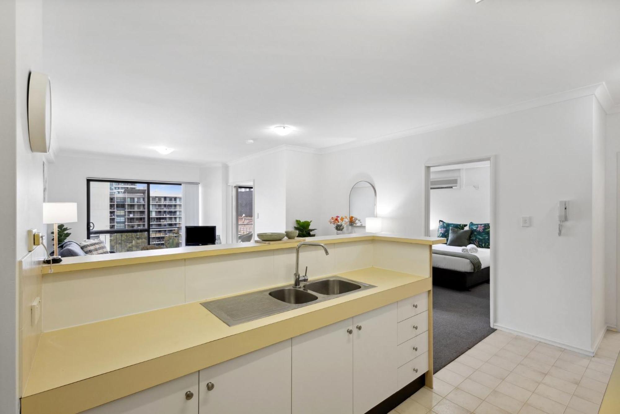 Cozy With Stunning Views And Ameni Apartment *